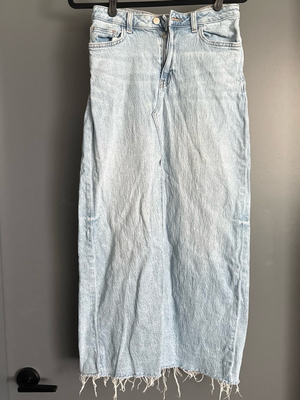 Zara Light Blue Denim Skirt with Contrast Topstitching